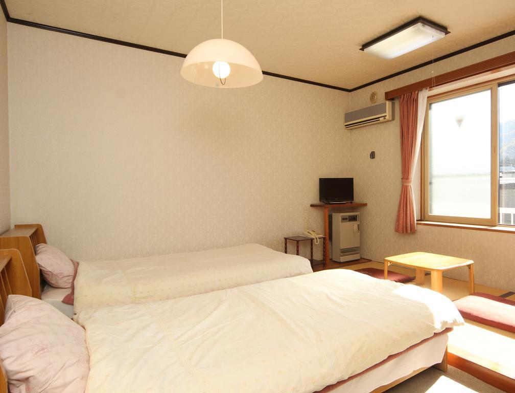 Villa Katashio Nozawaonsen Exterior photo