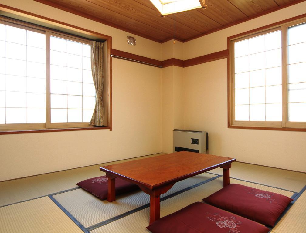 Villa Katashio Nozawaonsen Exterior photo
